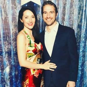 Meet your Posher, Adella